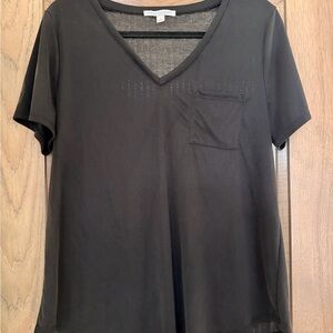 Green Envelope Black V-Neck Short Sleeve Top